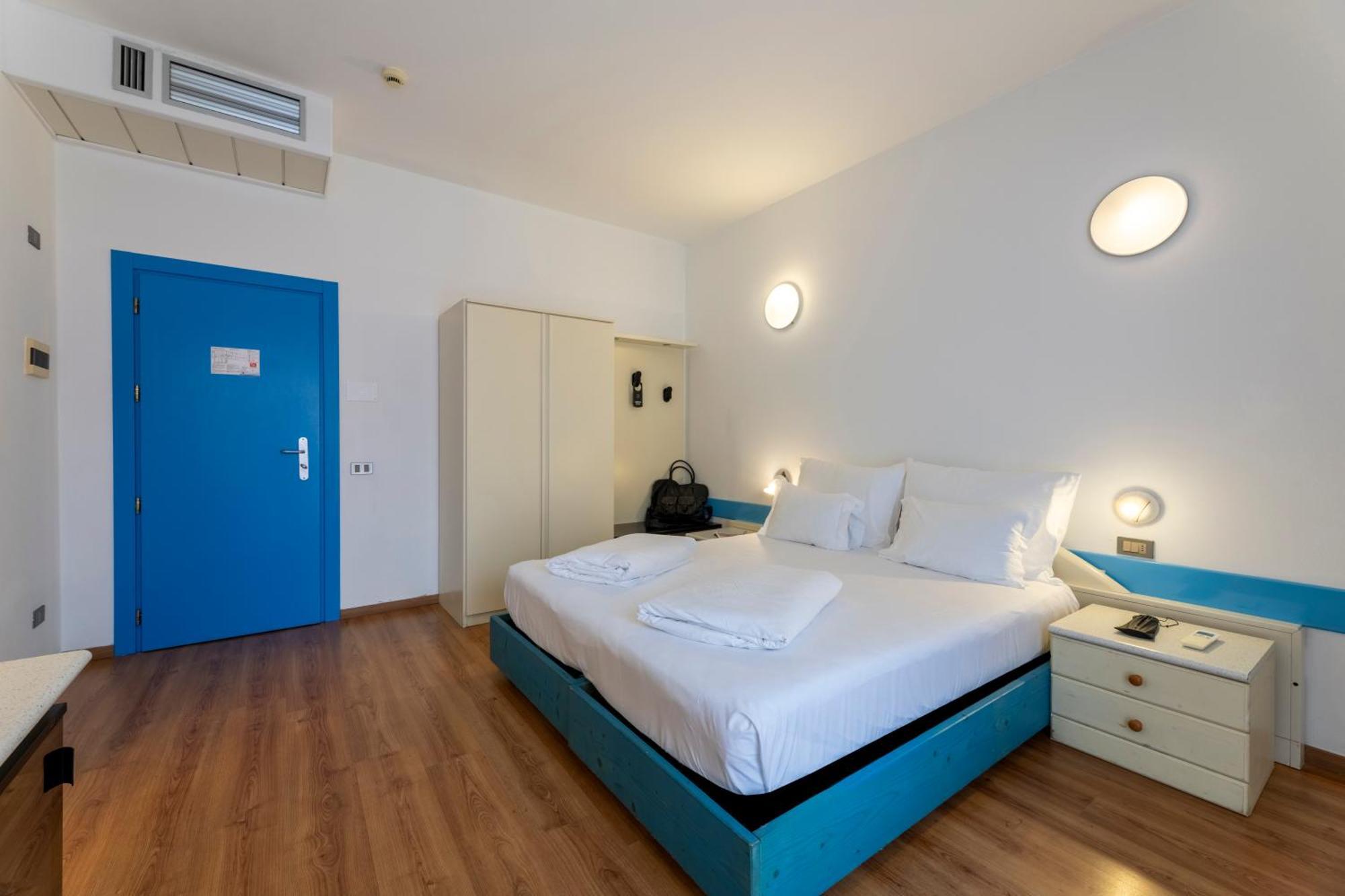 Classic Doppel-/Zweibettzimmer mit Balkon
